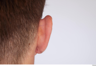 Darren ear 0004.jpg